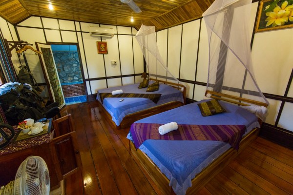 Laos Vietnam 5D 7464 Final