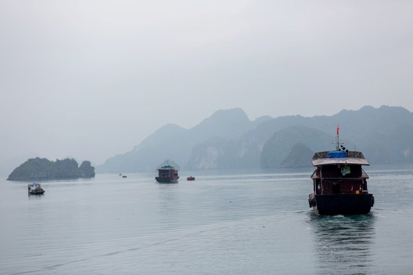 Laos Vietnam 5D 7982 Final