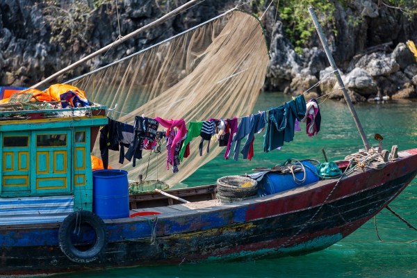 Laos Vietnam 5D 8017 Final