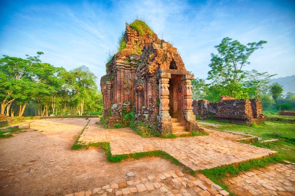 Laos Vietnam 5D 8350 HDR Final