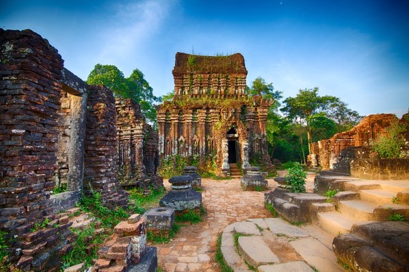 Laos Vietnam 5D 8368 HDR Final