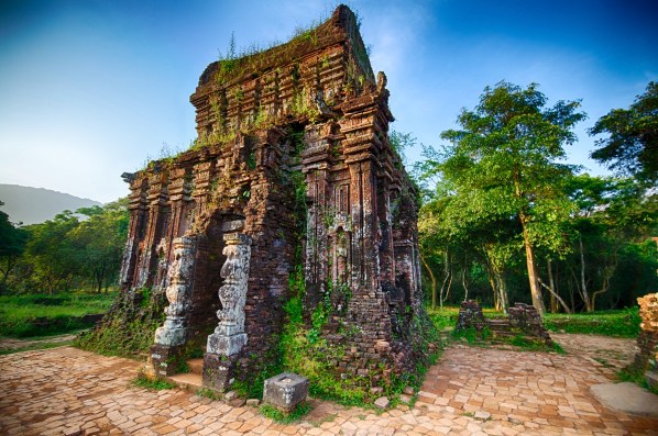 Laos Vietnam 5D 8380 HDR Final
