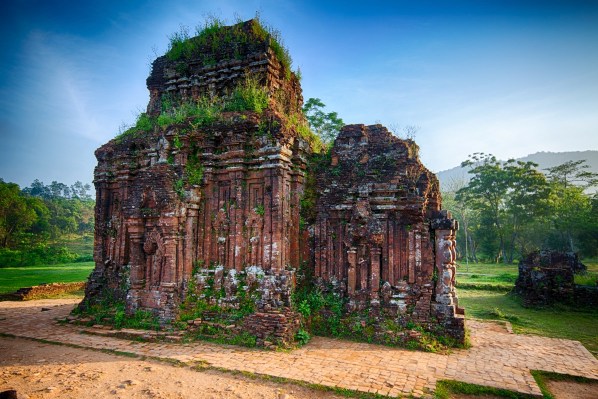 Laos Vietnam 5D 8398 HDR Final