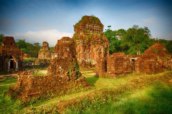 Laos Vietnam 5D 8434 HDR Final